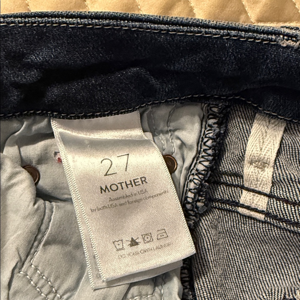 MOTHER High Waisted Looker Ankle Fray Jeans - Picture 4 of 6